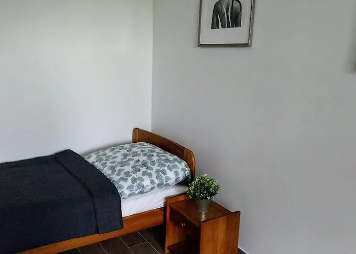 Melodia Ciszy Debina Lägenhet